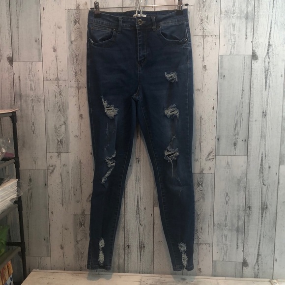 Thread & Others High Waist Super Distressed Jean 10 - Picture 1 of 10